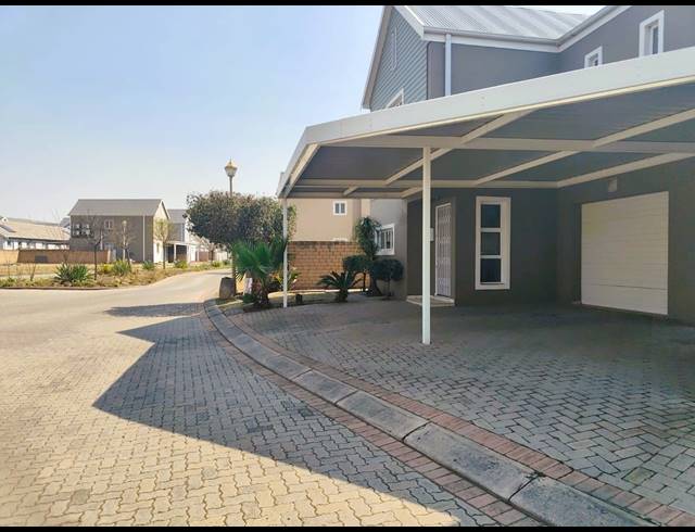 3 BEDROOM HOUSE FOR SALE IN RIVERSPRAY LIFESTYLE ESTATE